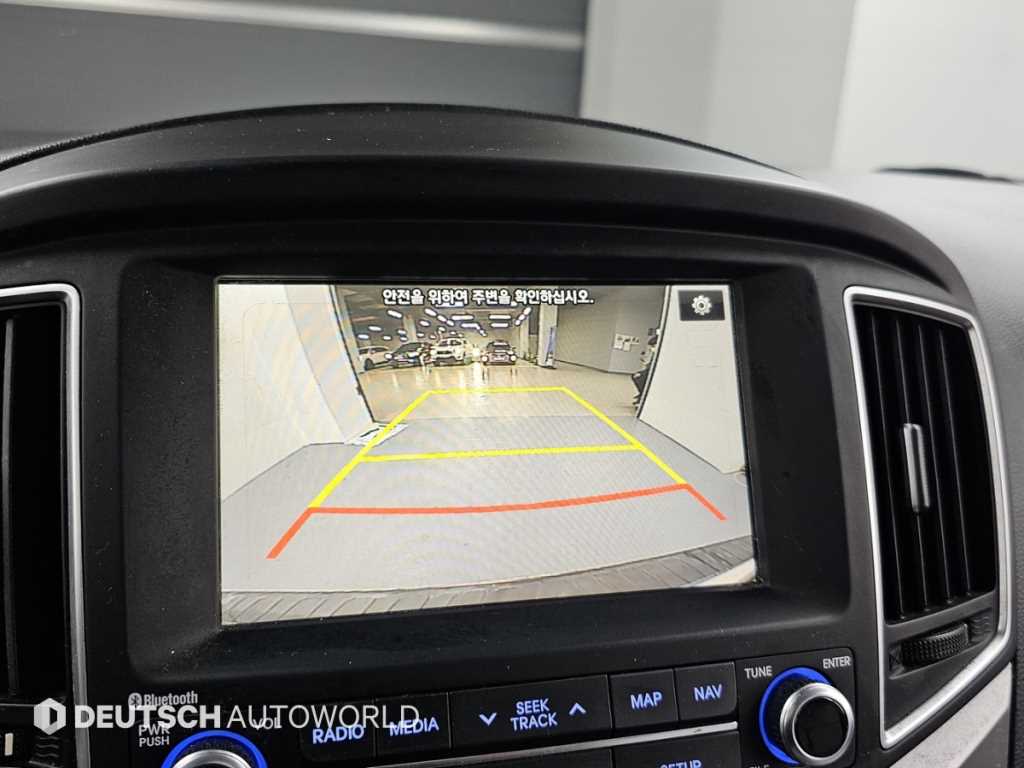 HYUNDAI Starex 2019 Blanco - Importación desde Corea - HF Imports Iquique - Foto 15