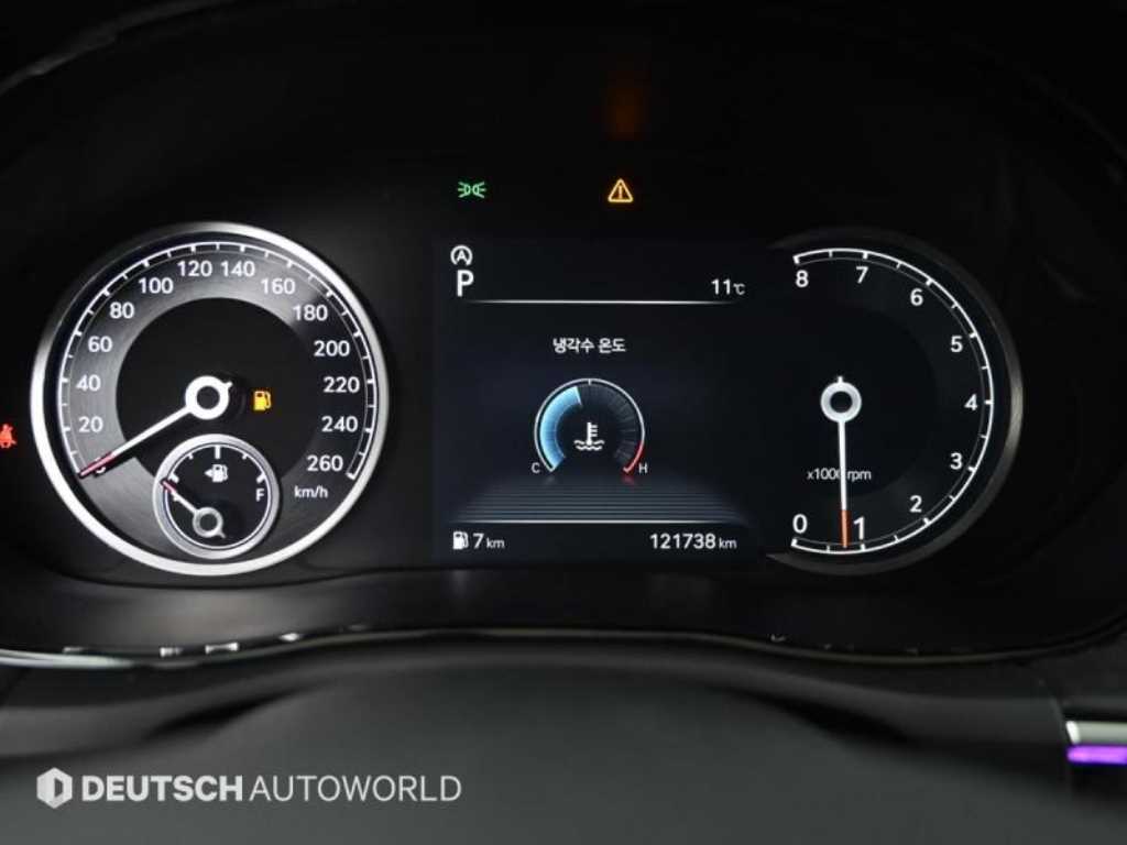 Genesis GV70 - Vista 8