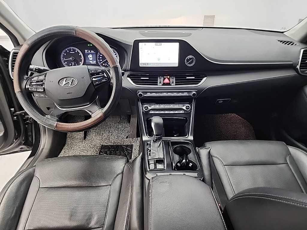 HYUNDAI Grandeur - Vista 7