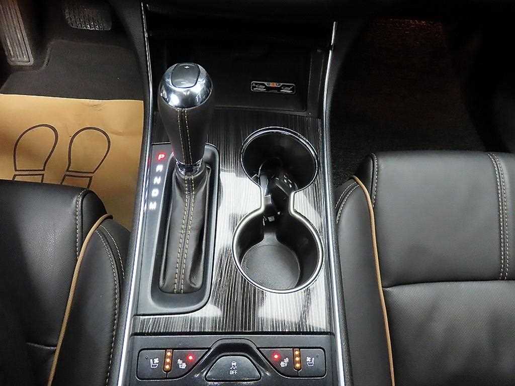 Chevrolet Impala - Vista 10