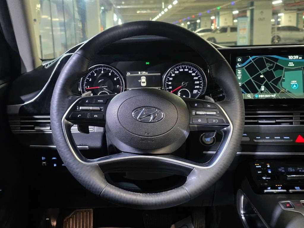 HYUNDAI Grandeur - Vista 9