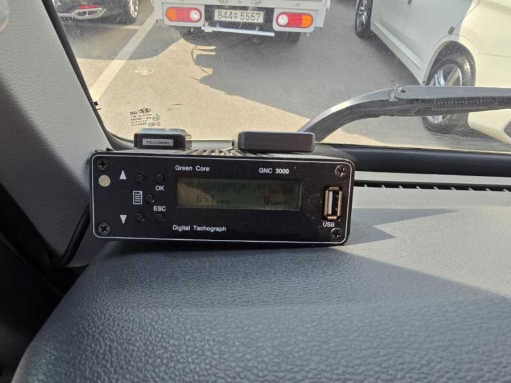 medium and large cargo truck 2025 Blanco - Importación desde Corea - HF Imports Iquique - Foto 16