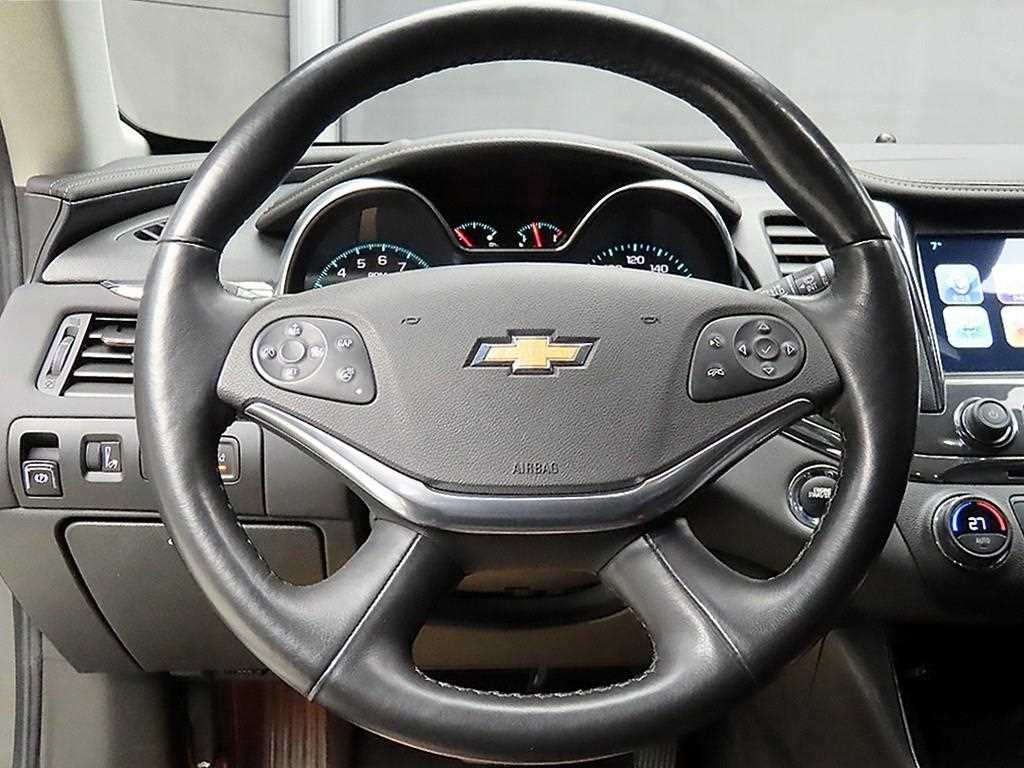 Chevrolet Impala - Vista 9