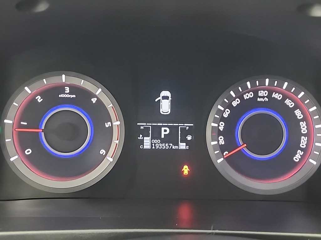 Ssangyong Korando - Vista 6