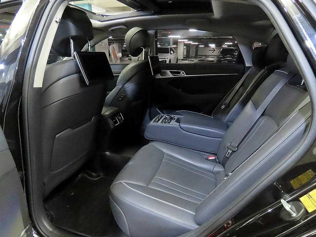 Genesis G80 - Vista 7