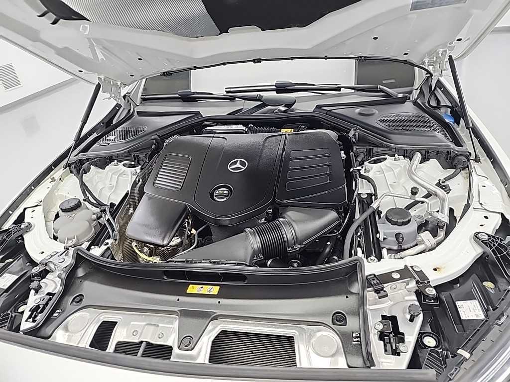 Mercedes Benz E class - Vista 5