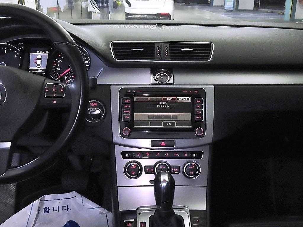 Volkswagen CC - Vista 11