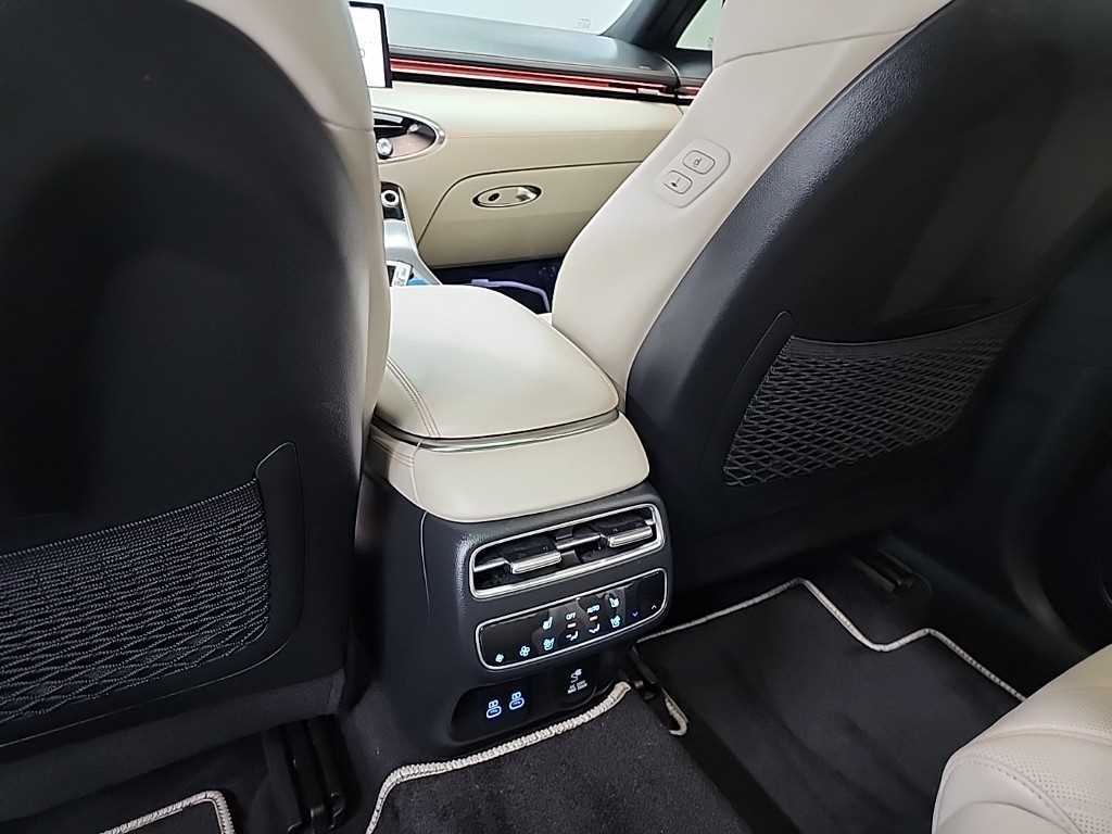 Genesis GV70 2025 Gris - Importación desde Corea - HF Imports Iquique - Foto 13