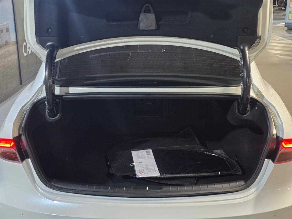 HYUNDAI Grandeur - Vista 5