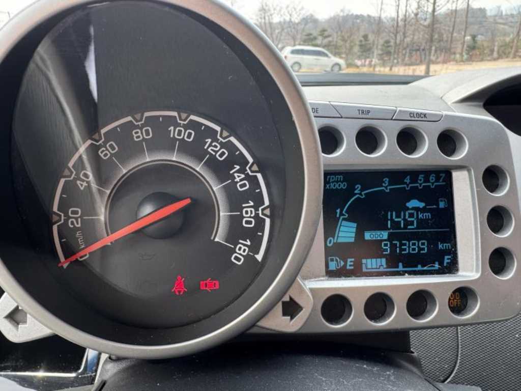 Chevrolet Spark - Vista 8