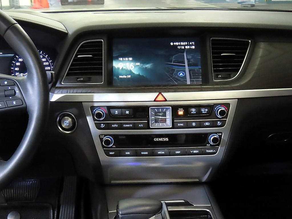 Genesis G80 - Vista 11