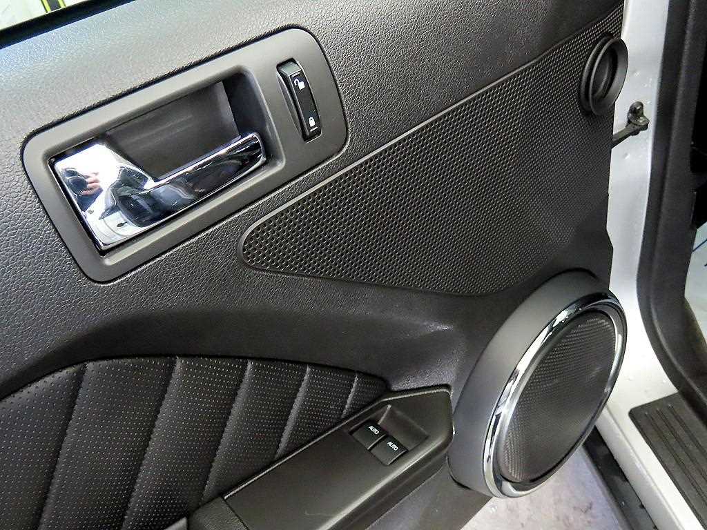 Ford Mustang 2011 Plateado - Importación desde Corea - HF Imports Iquique - Foto 13