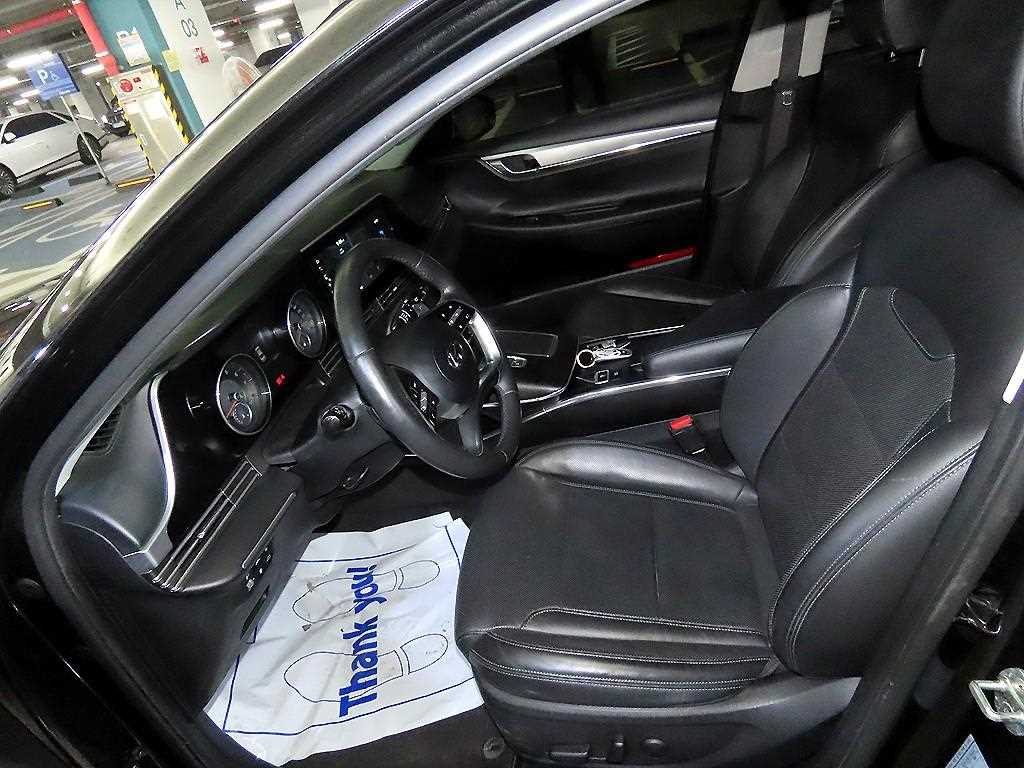 HYUNDAI Grandeur - Vista 6