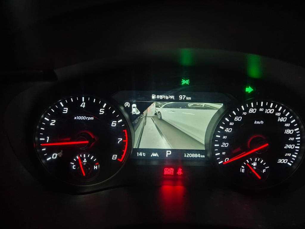 KIA Stinger - Vista 6