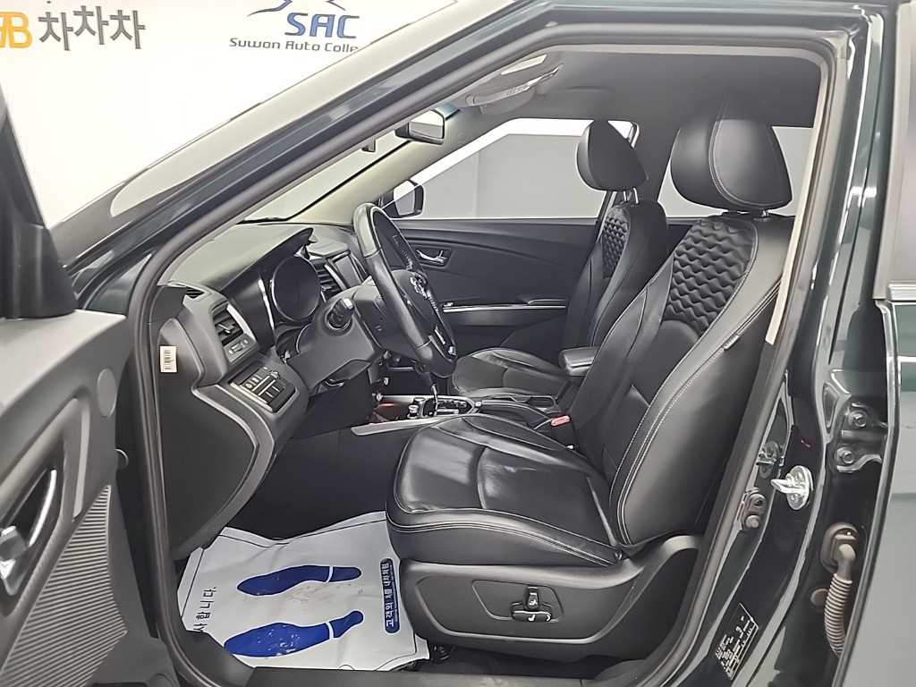 Ssangyong Tivoli - Vista 11