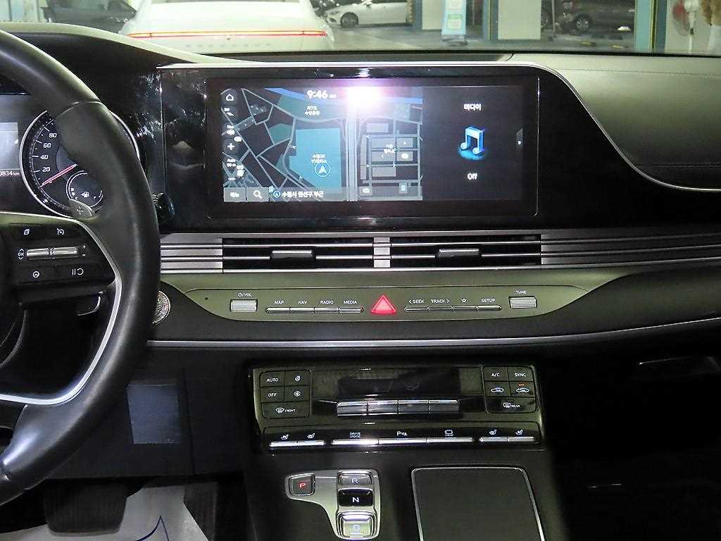 HYUNDAI Grandeur - Vista 11