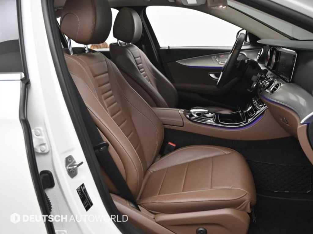 Mercedes Benz E class - Vista 8