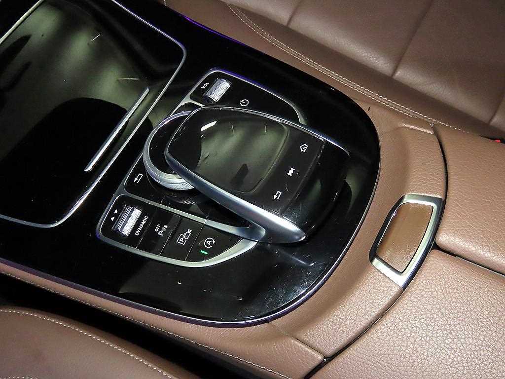 Mercedes Benz E class 2019 Negro - Importación desde Corea - HF Imports Iquique - Foto 13