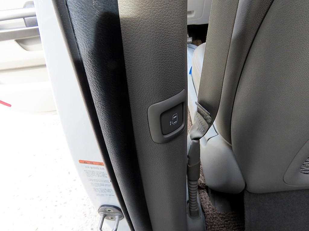 KIA Carnival 2019 Blanco - Importación desde Corea - HF Imports Iquique - Foto 18