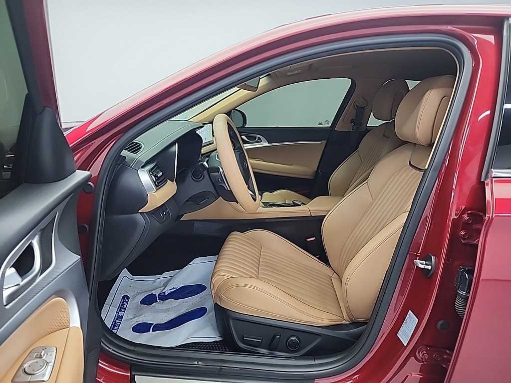 Genesis G70 - Vista 11