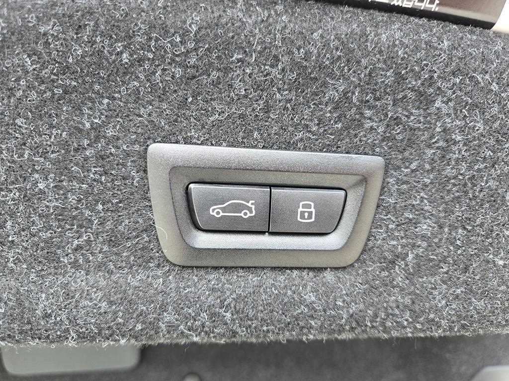 BMW 3 series 2025 Blanco - Importación desde Corea - HF Imports Iquique - Foto 17