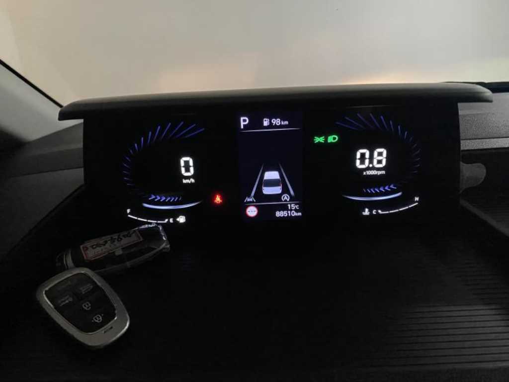 HYUNDAI Staria - Vista 5