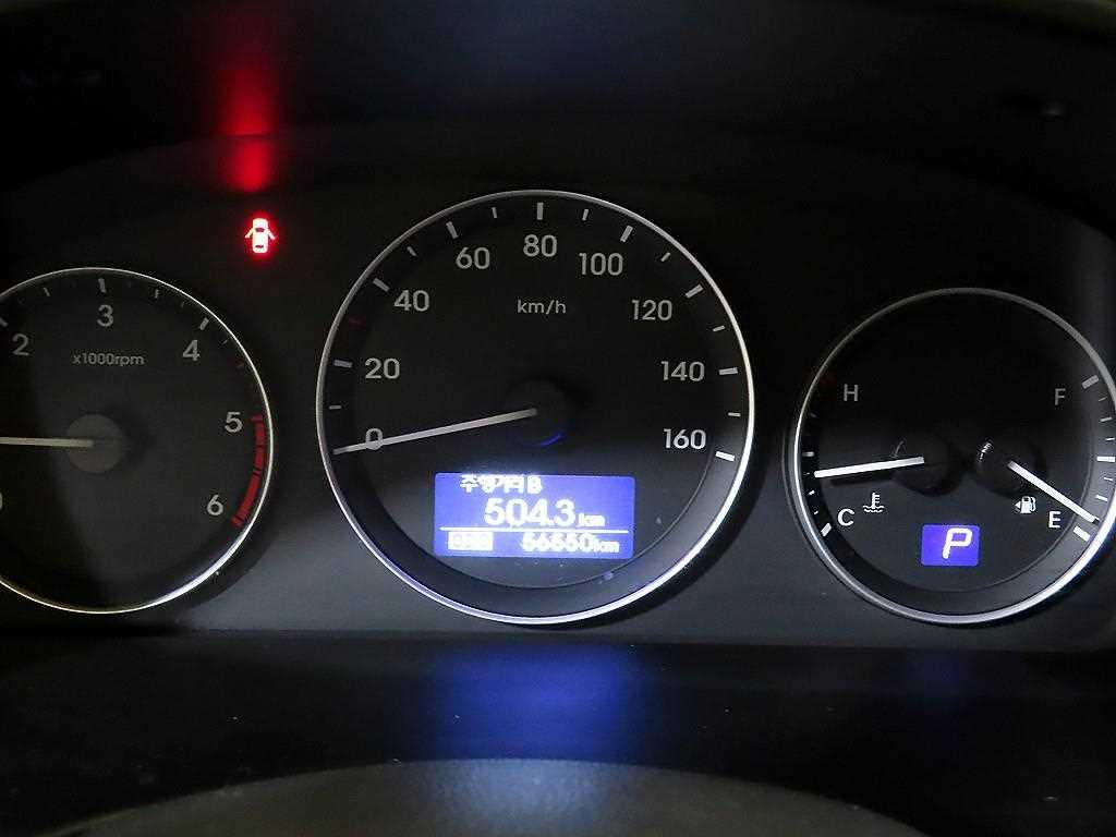 HYUNDAI Starex - Vista 9