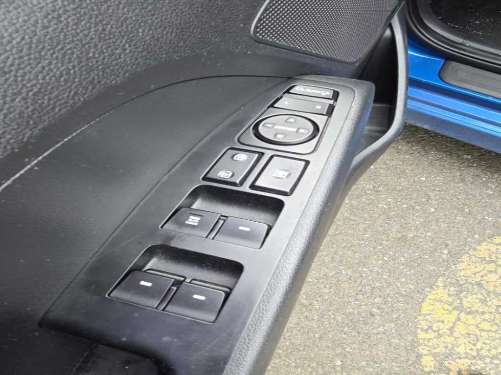 HYUNDAI Avante 2018 Azul - Importación desde Corea - HF Imports Iquique - Foto 13