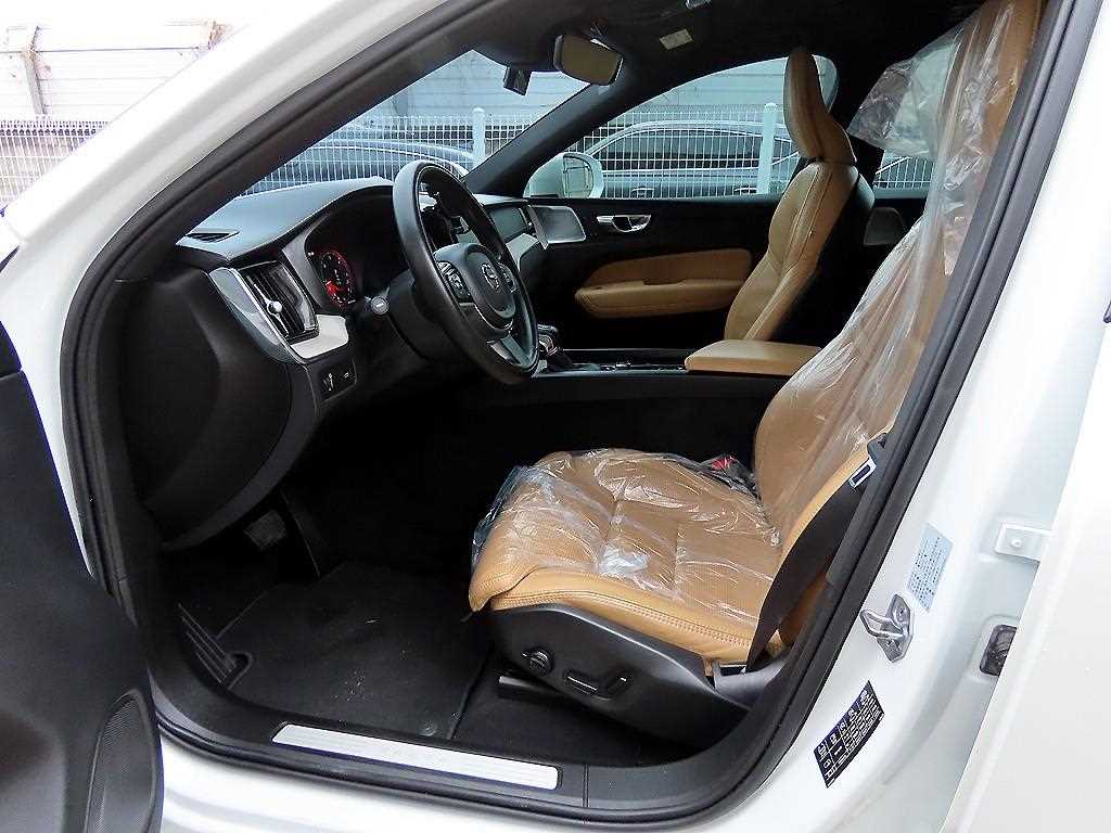 Volvo XC60 - Vista 5