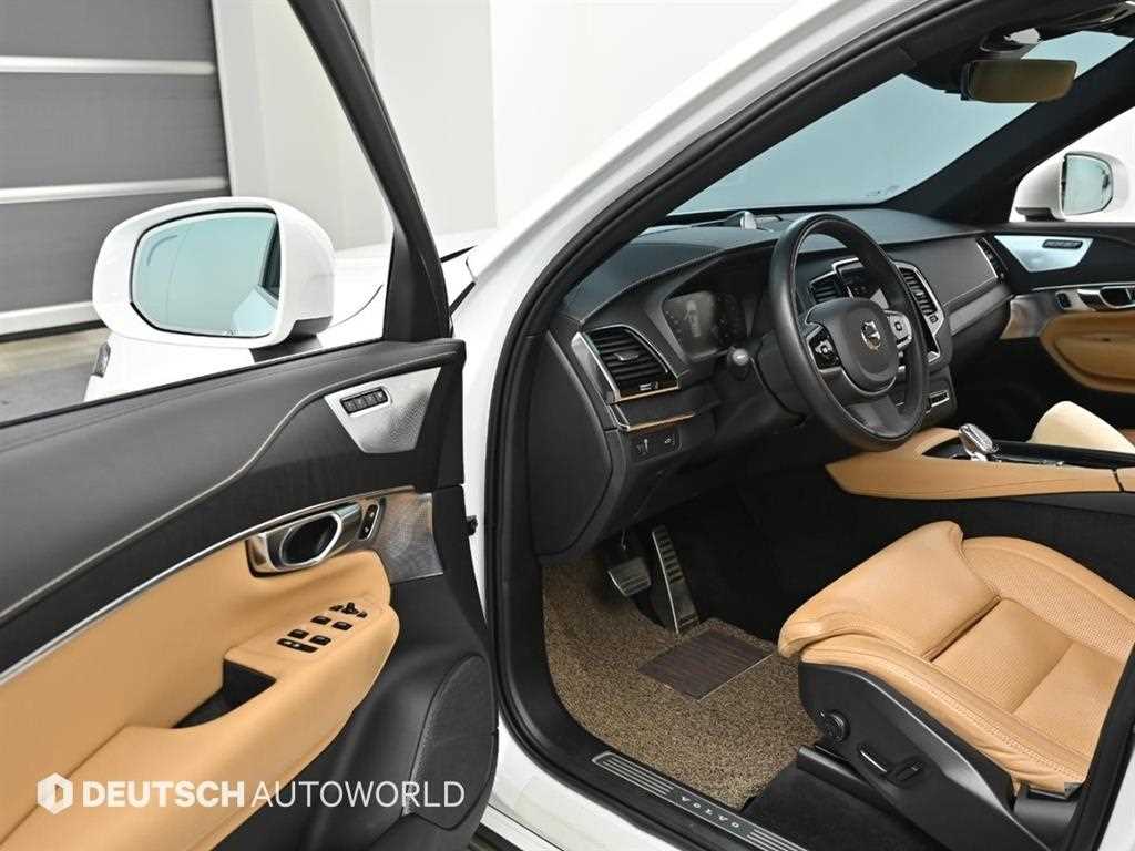 Volvo XC90 - Vista 11