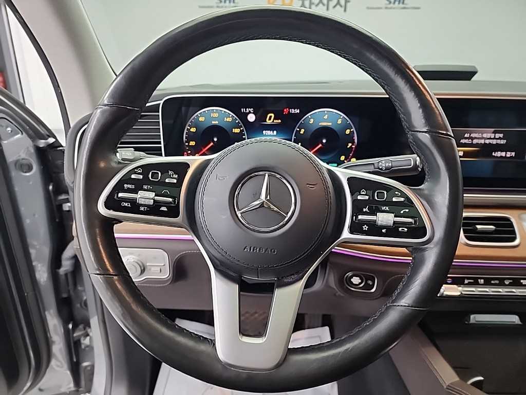 Mercedes Benz GLE Class - Vista 9