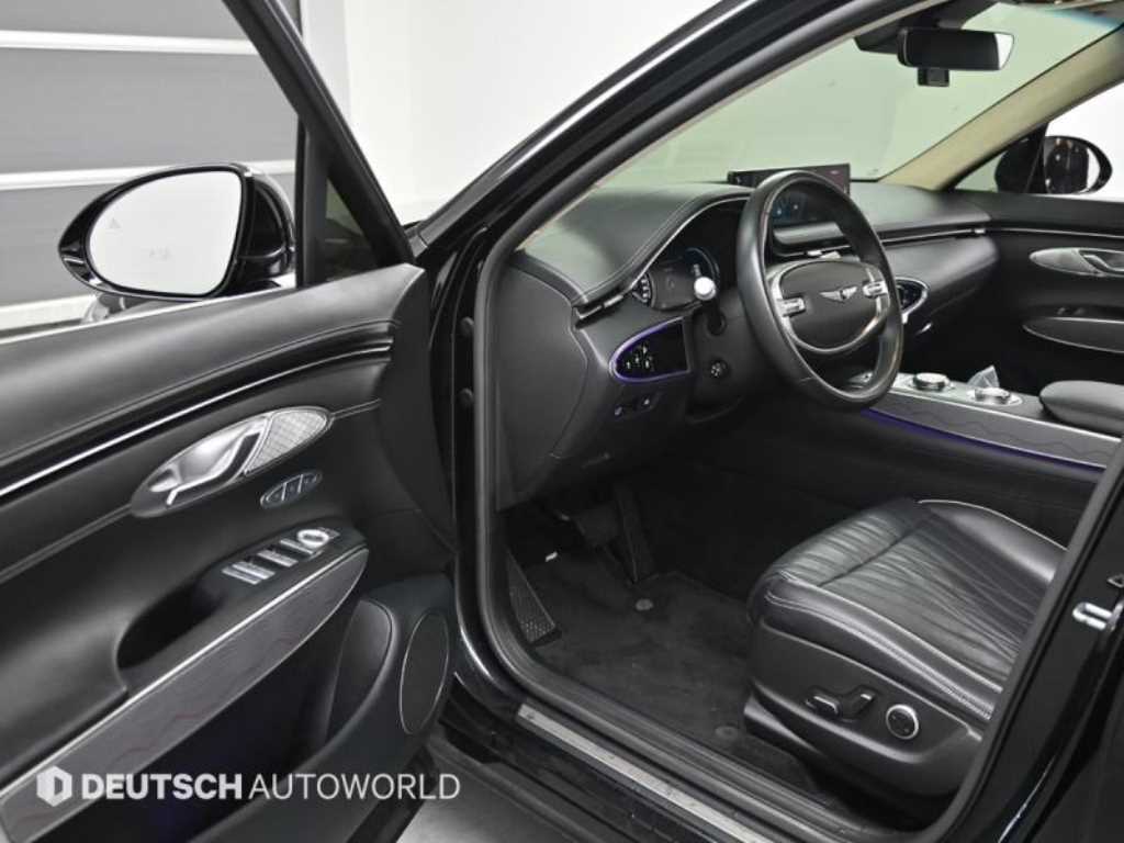 Genesis GV70 - Vista 11