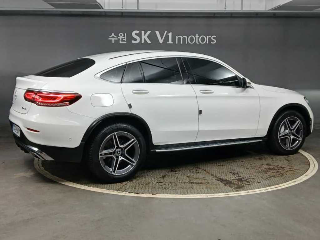 Mercedes Benz GLC Class - Vista 4