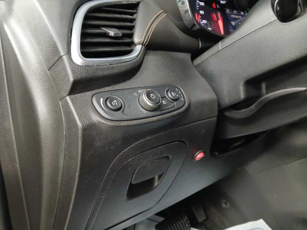 Chevrolet Trax - Vista 11