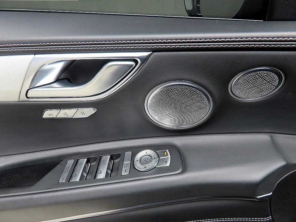 Genesis GV80 - Vista 11