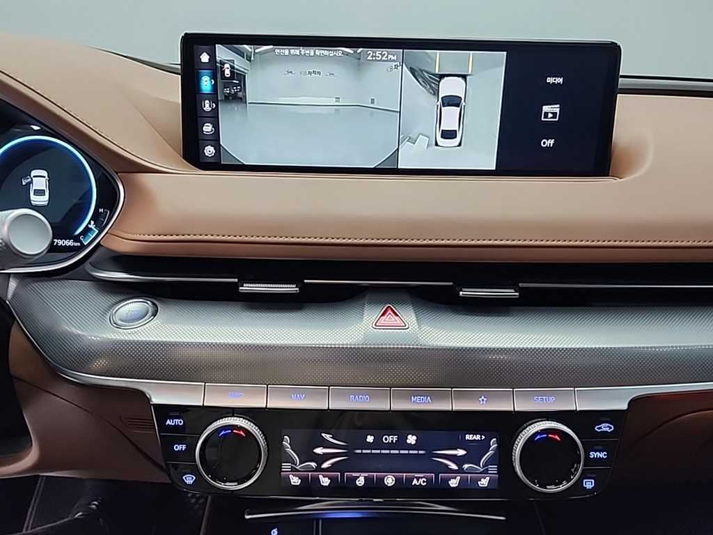 Genesis G80 - Vista 10