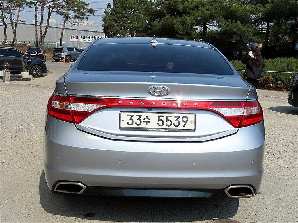 HYUNDAI Grandeur - Vista 4