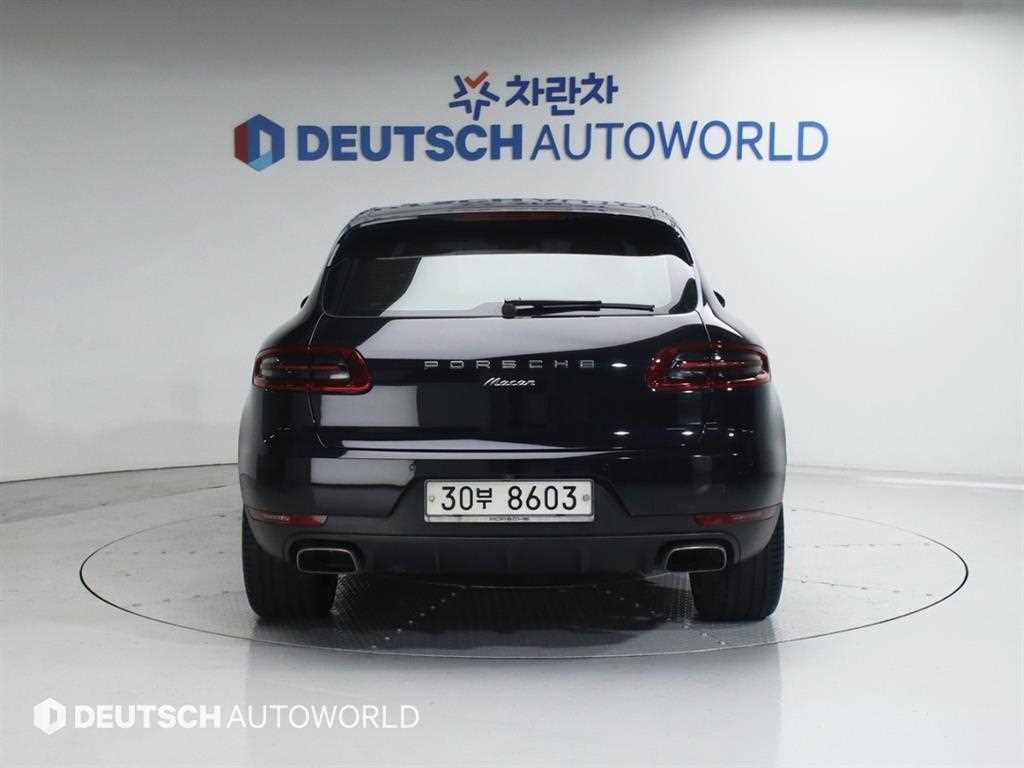 Porsche Macan - Vista 4