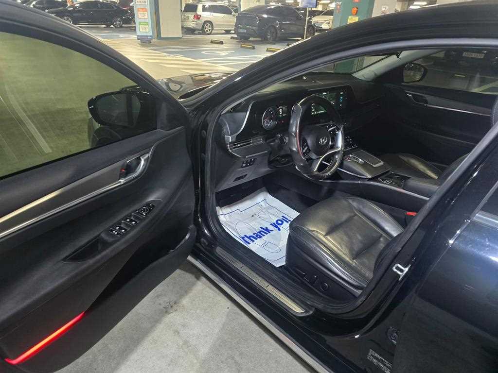 HYUNDAI Grandeur - Vista 5