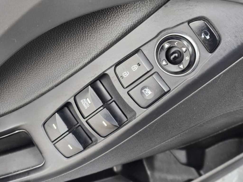 HYUNDAI Avante 2016 Gris - Importación desde Corea - HF Imports Iquique - Foto 18