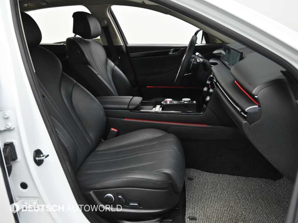 Genesis G80 - Vista 10