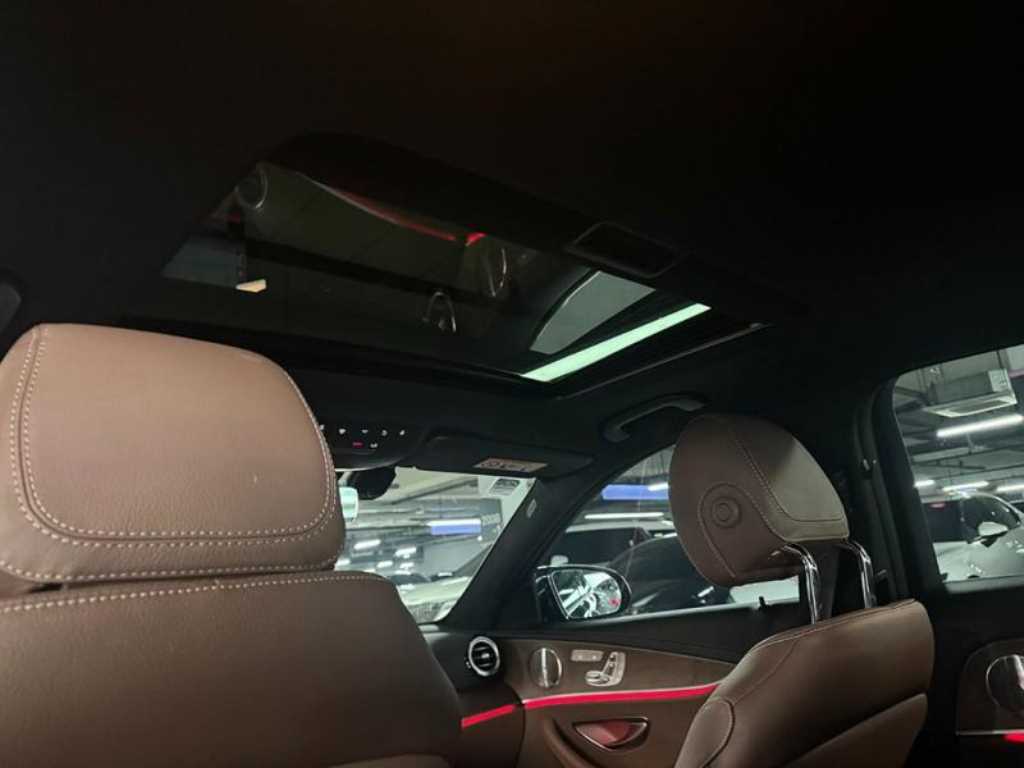 Mercedes Benz E class 2021 Negro - Importación desde Corea - HF Imports Iquique - Foto 17