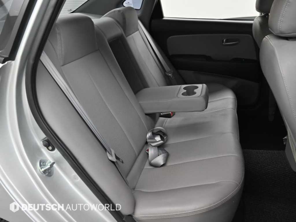 HYUNDAI Avante - Vista 12