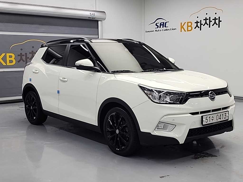 Ssangyong Tivoli - Vista 4