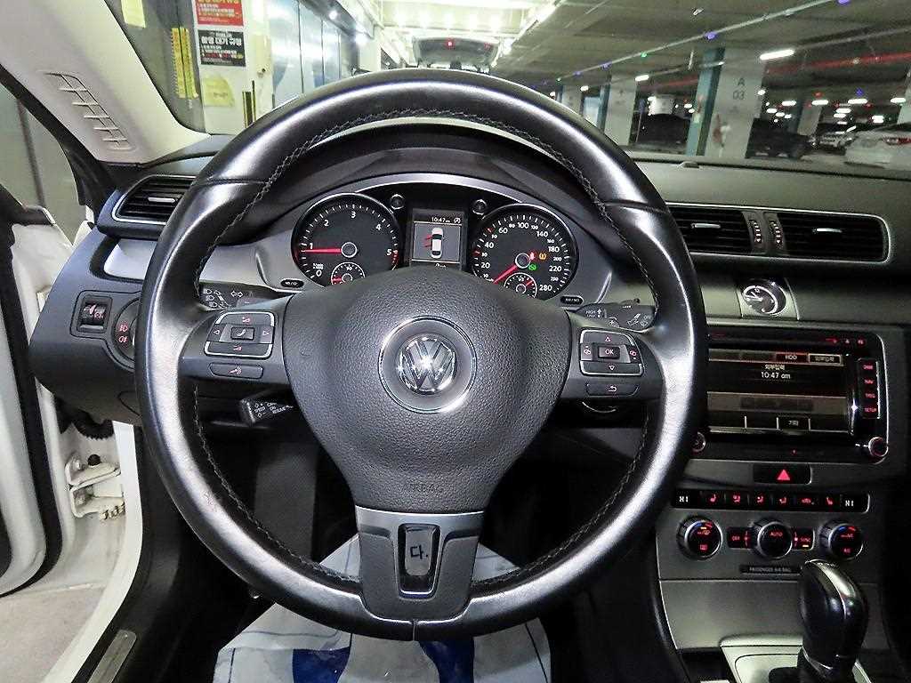 Volkswagen CC - Vista 8