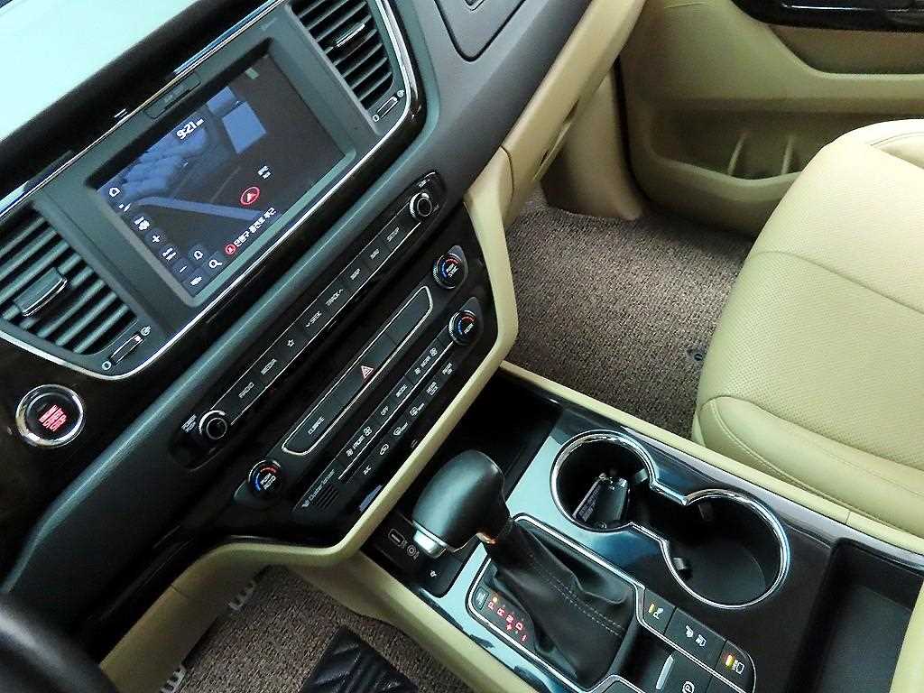 KIA Carnival 2019 Blanco - Importación desde Corea - HF Imports Iquique - Foto 16