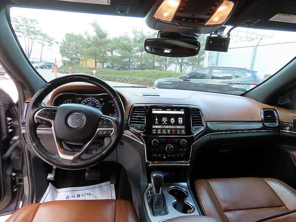 Jeep Cherokee - Vista 7