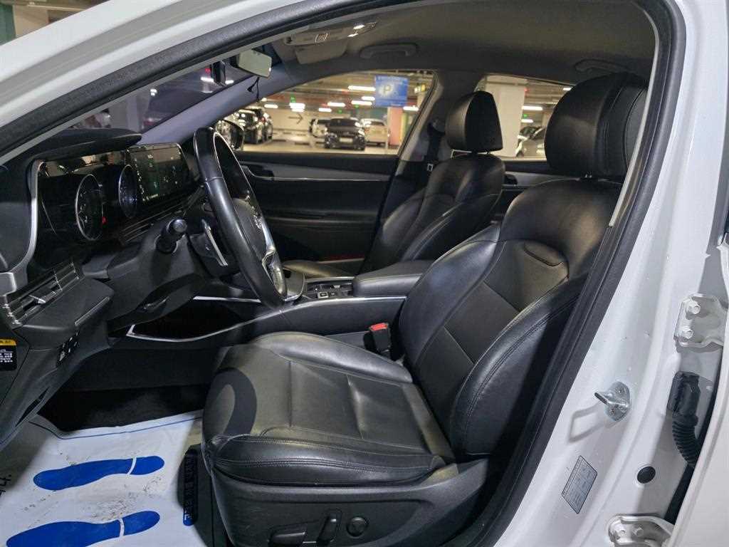 HYUNDAI Grandeur - Vista 7