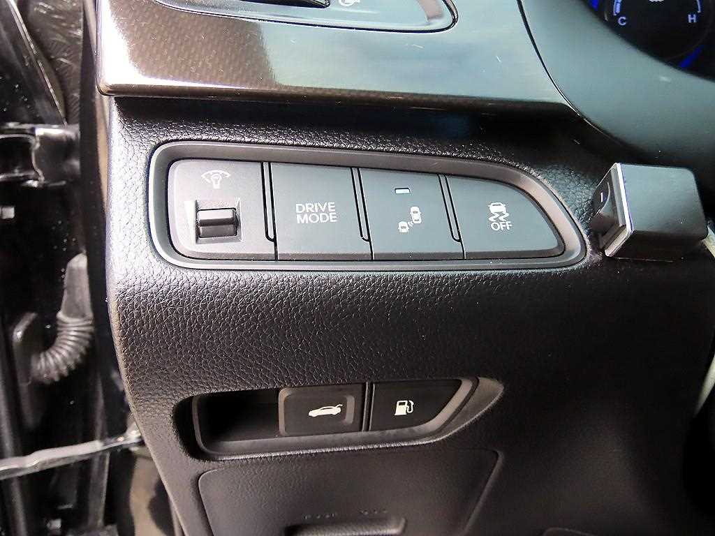 HYUNDAI Grandeur - Vista 12