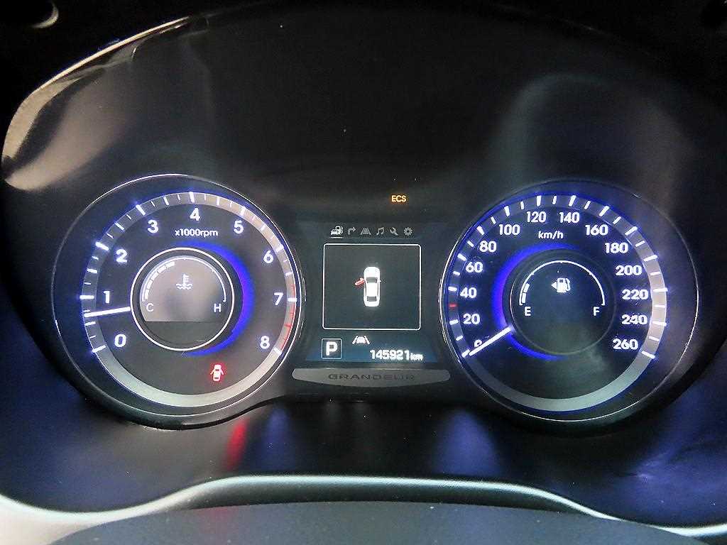 HYUNDAI Grandeur - Vista 9